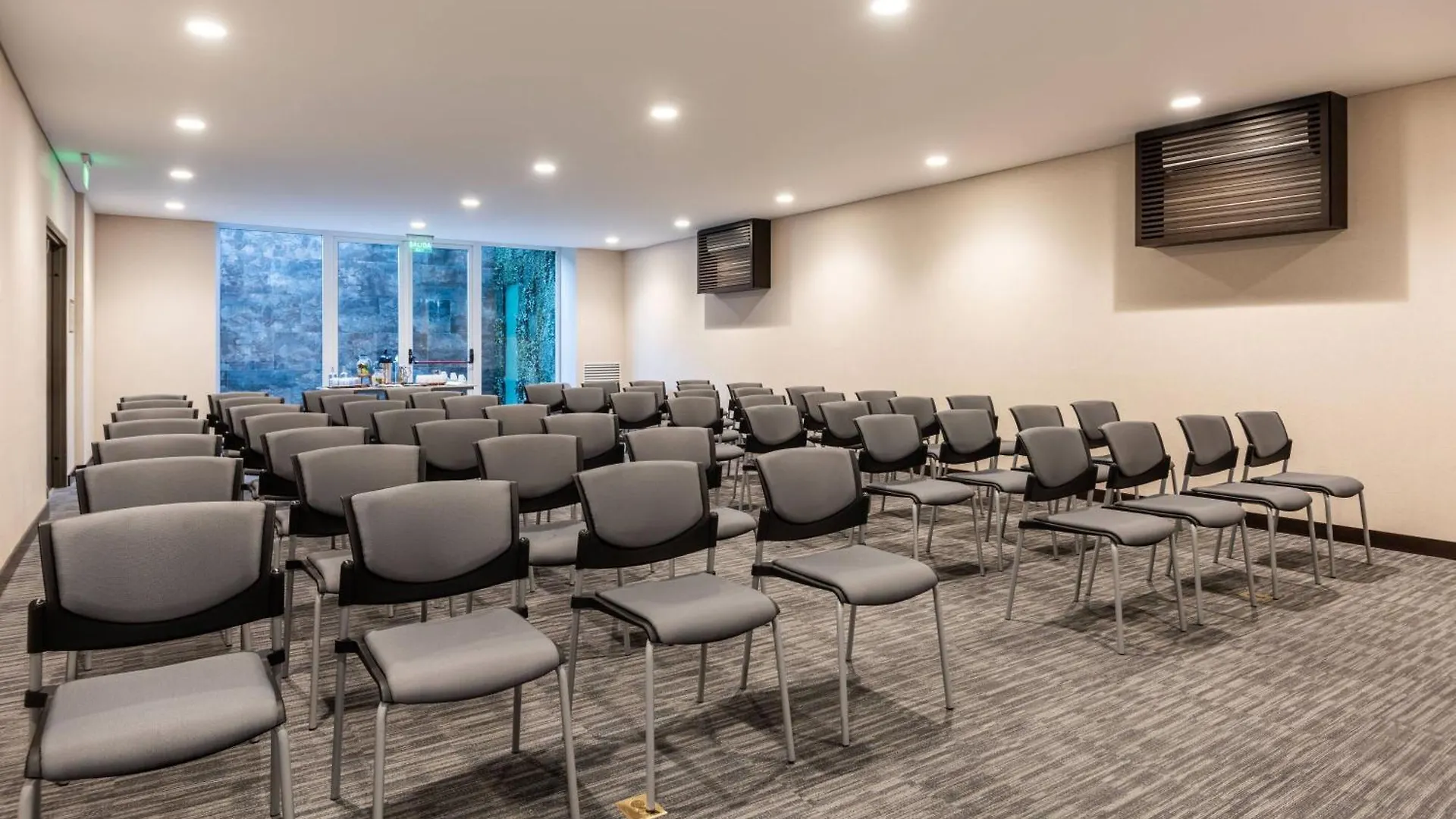 AC Hotel by Marriott Bogota Zona T 4*,