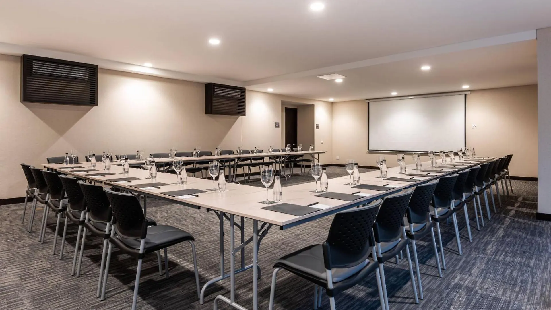 Ac Hotel By Marriott Bogota Zona T 4*,