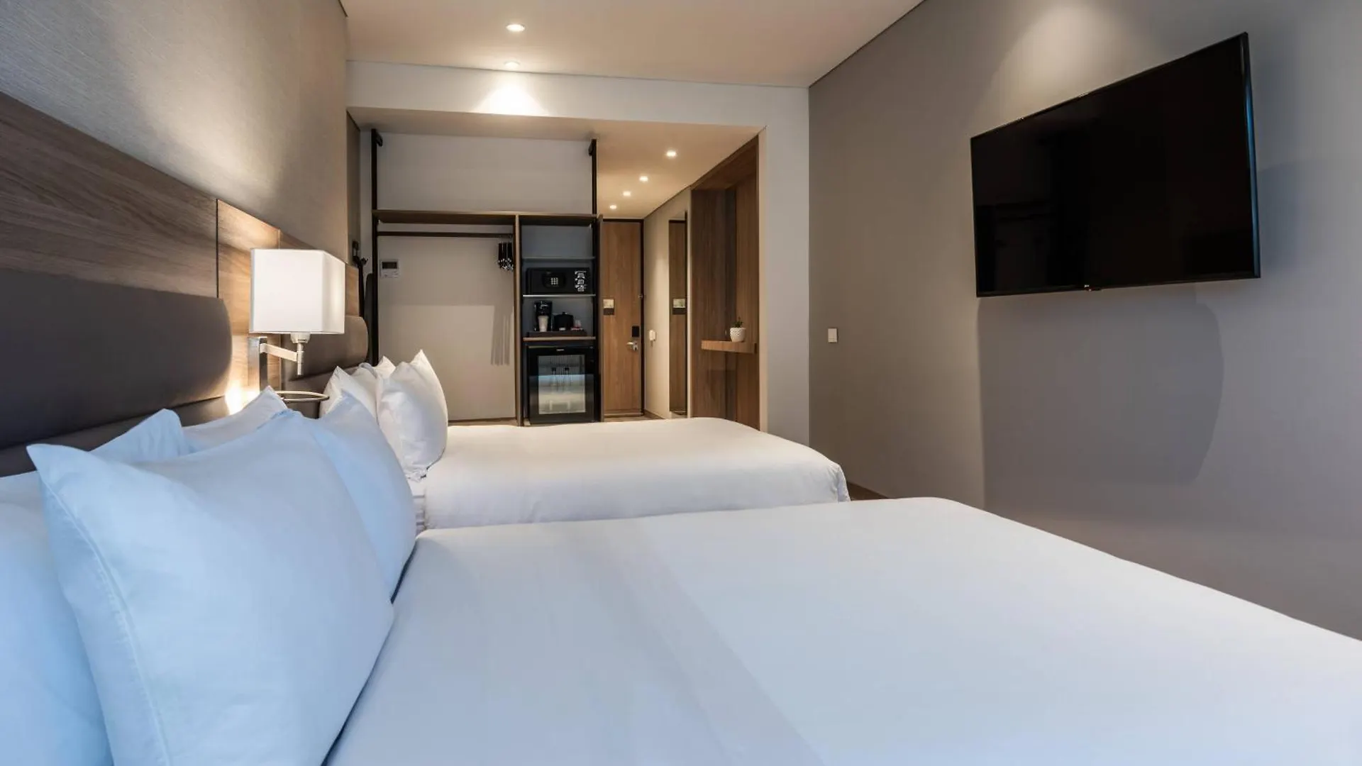 Ac Hotel By Marriott Bogota Zona T
