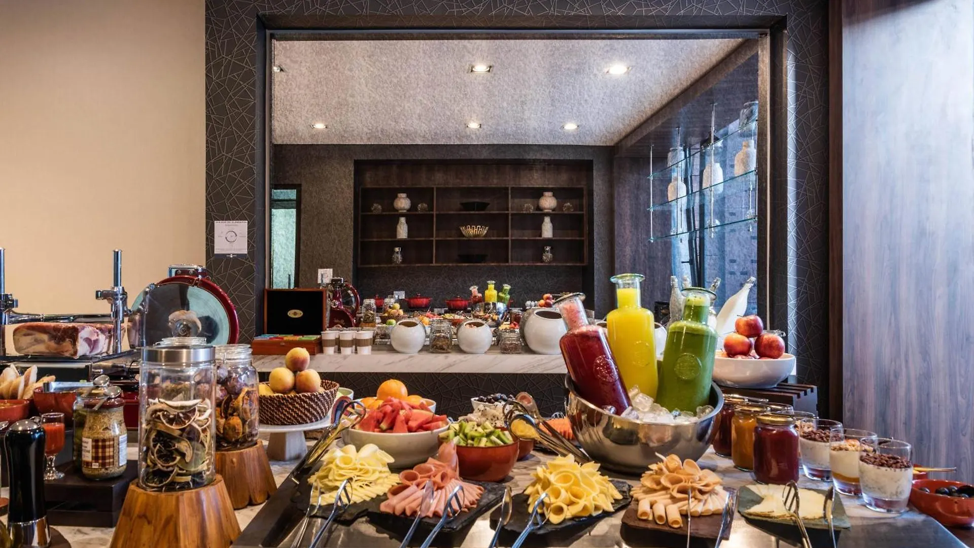 Ac Hotel By Marriott Bogota Zona T