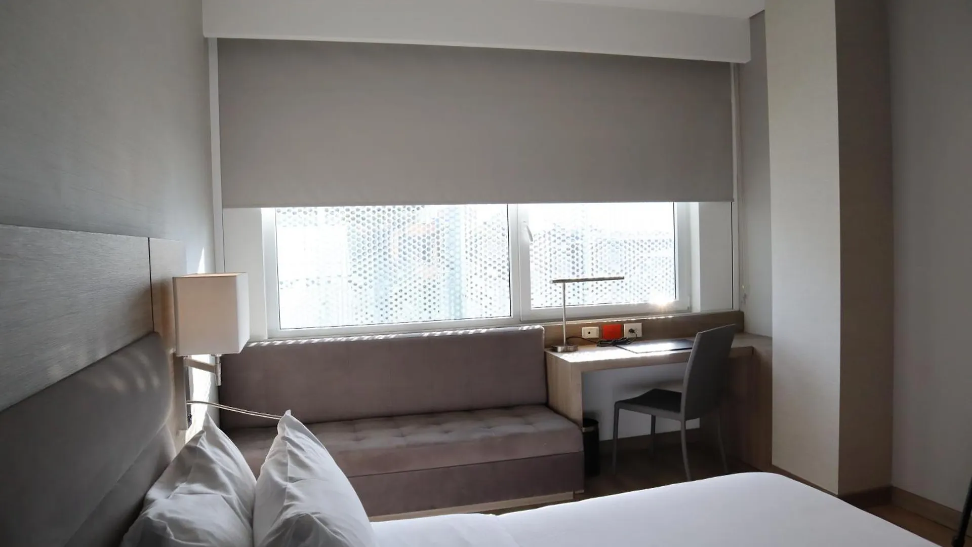 Ac Hotel By Marriott Bogota Zona T 4*,  Colombia