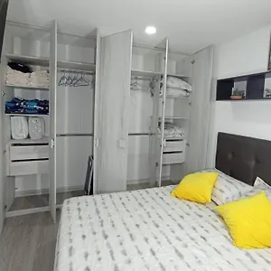Apartaestudio 1 ambiente Chapinero Campín y Movistar Arena Apartamento