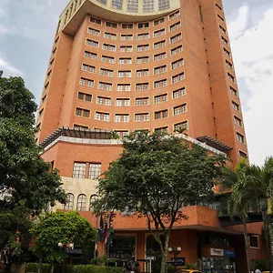 https://dann-carlton-cali.cali-hotels.com