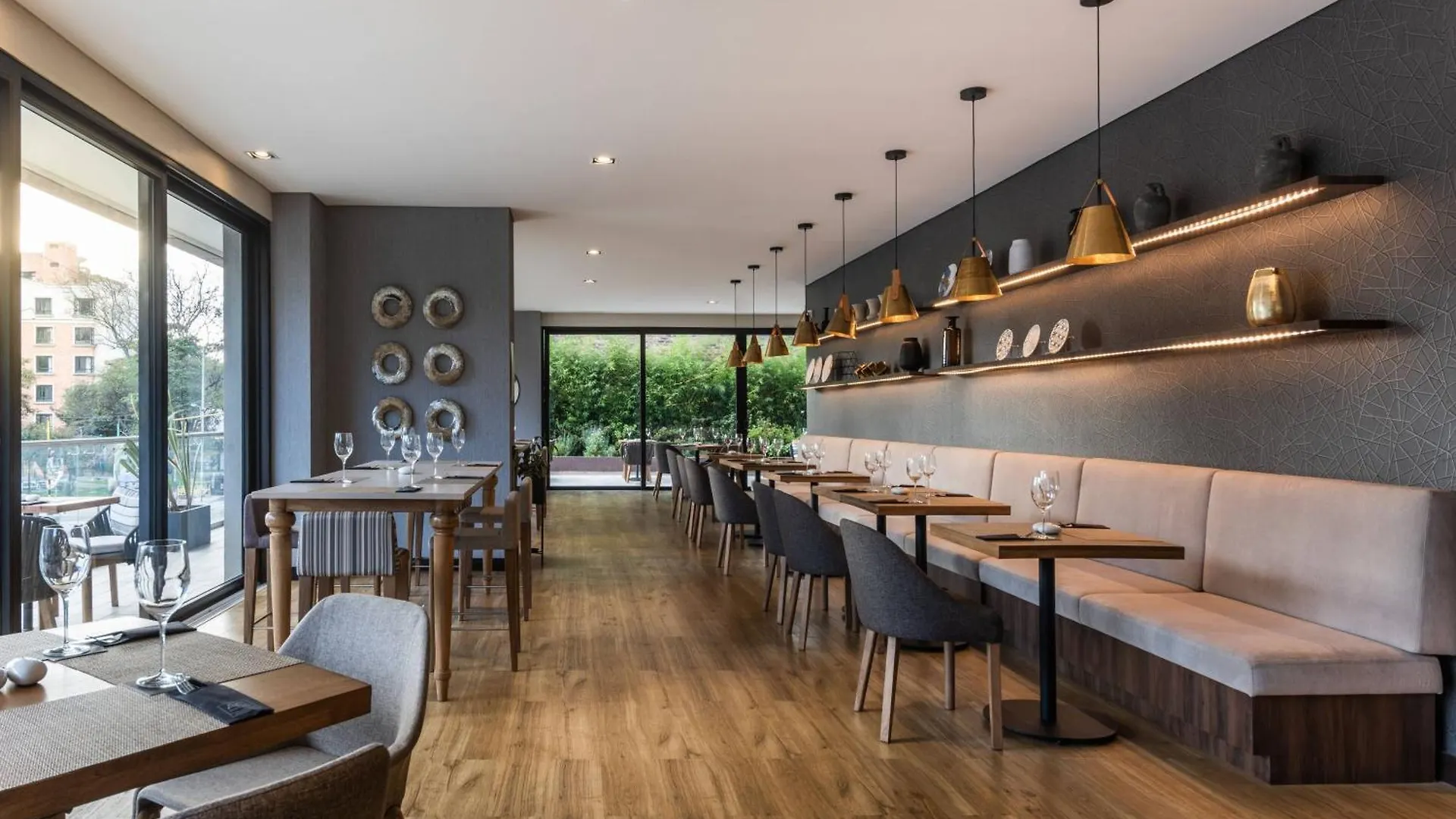 Ac Hotel By Marriott Bogota Zona T 4*,  Colombia